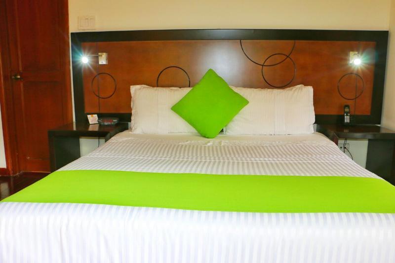 Hotel Emaus Bogotá Esterno foto